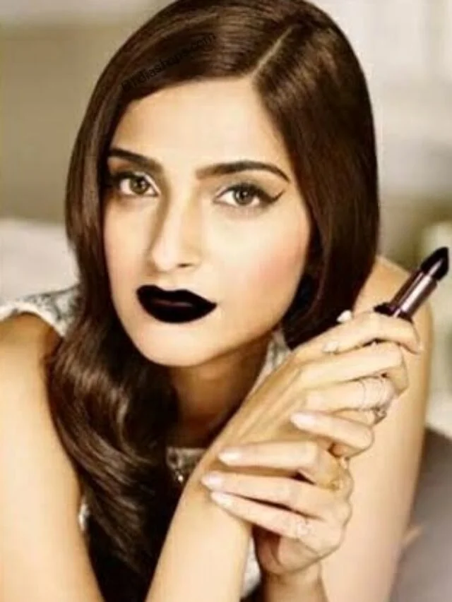 what to look for when buying lipstick in hindi