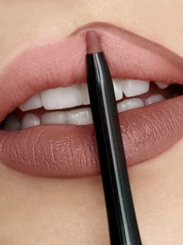 how to apply lip liner correctly in hindi